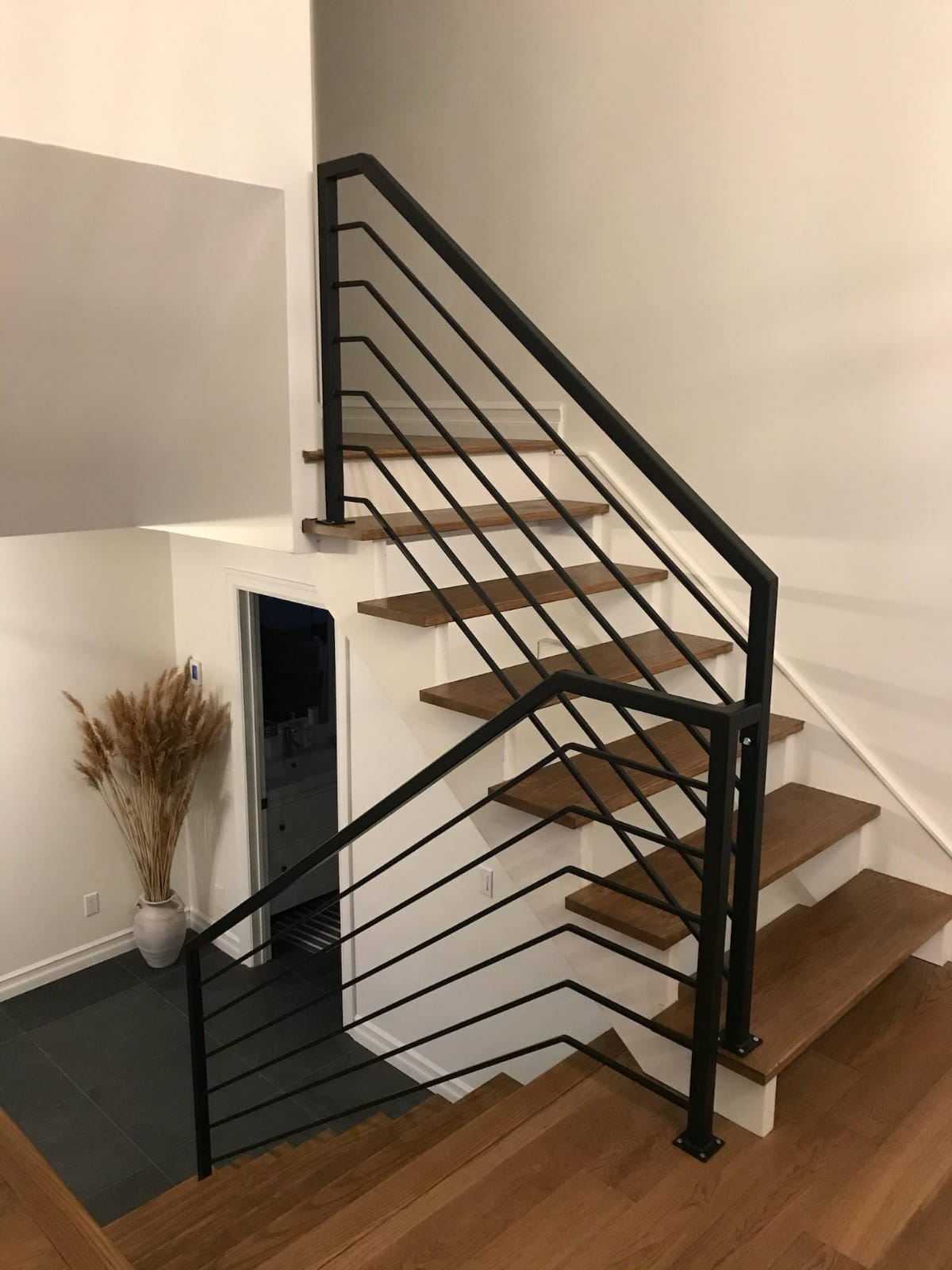 00235 Indoor Modern Railings interior stair-SmithMetalWorks.ca