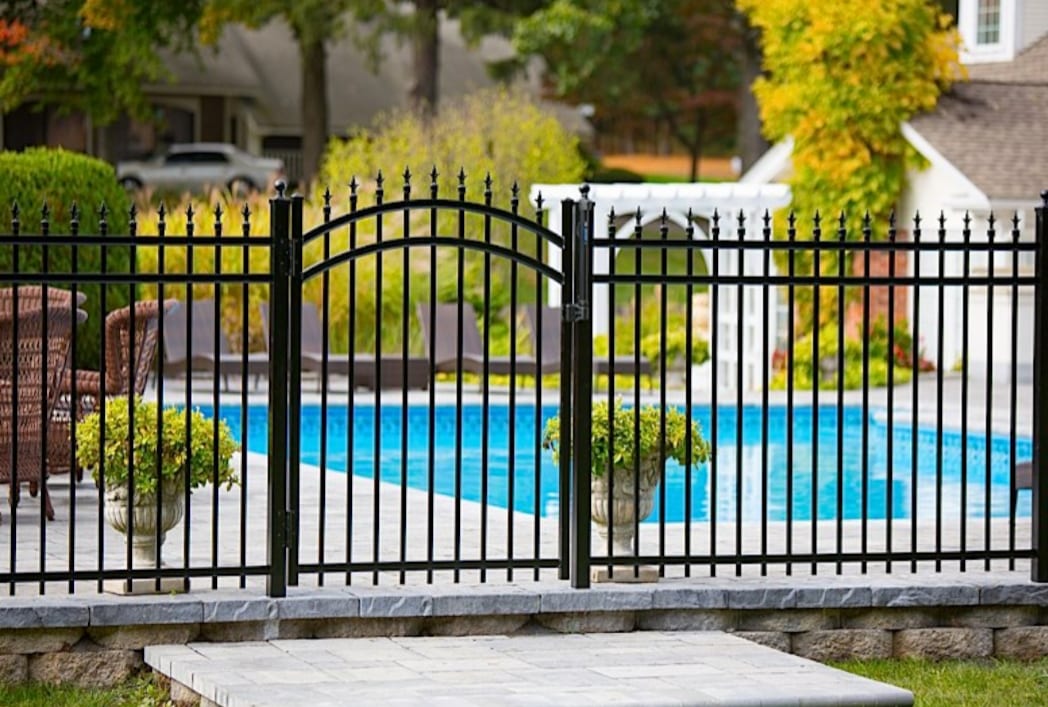 00584 Ornamental Fence