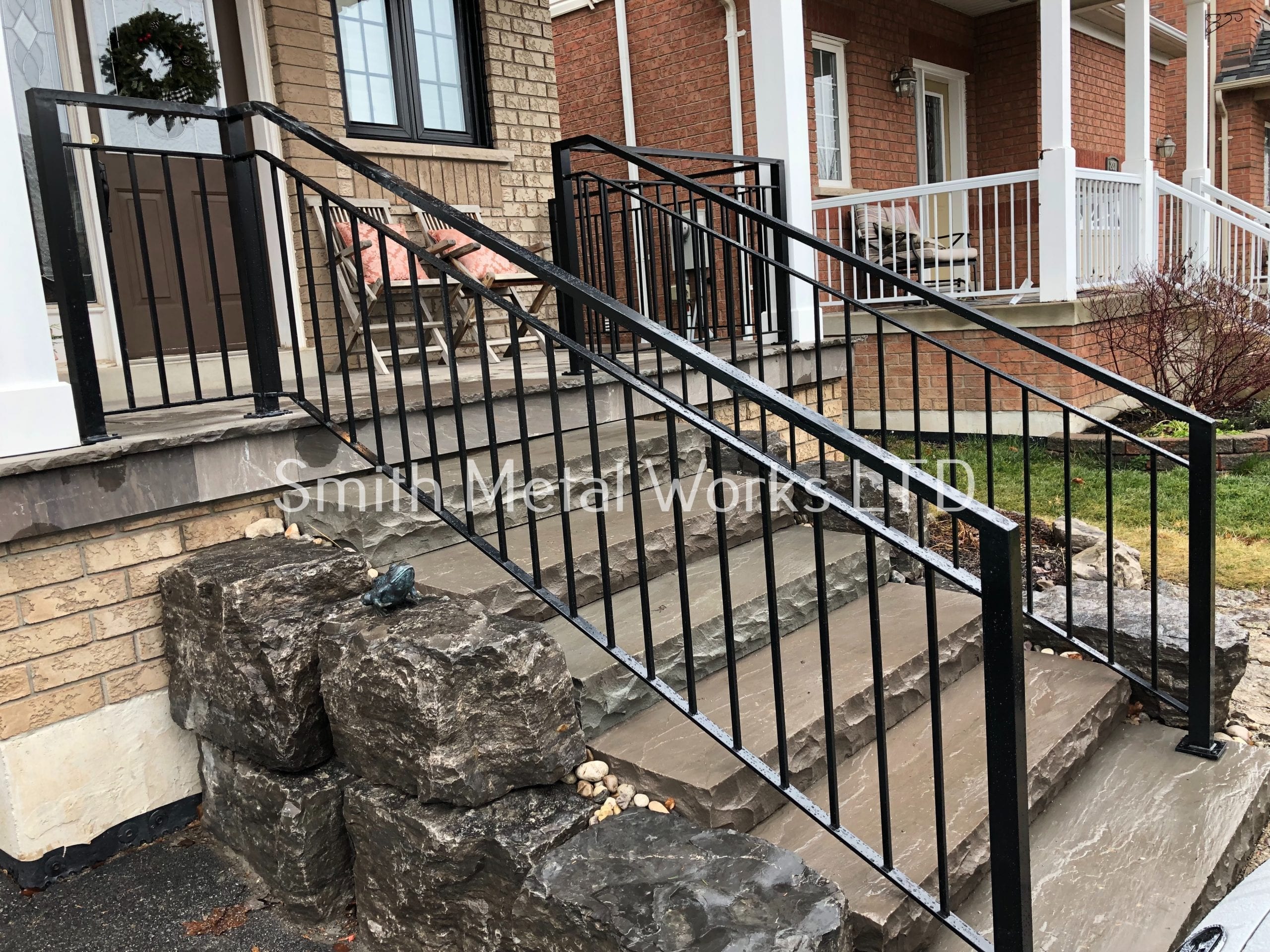 01107 Outdoor Porch Railings